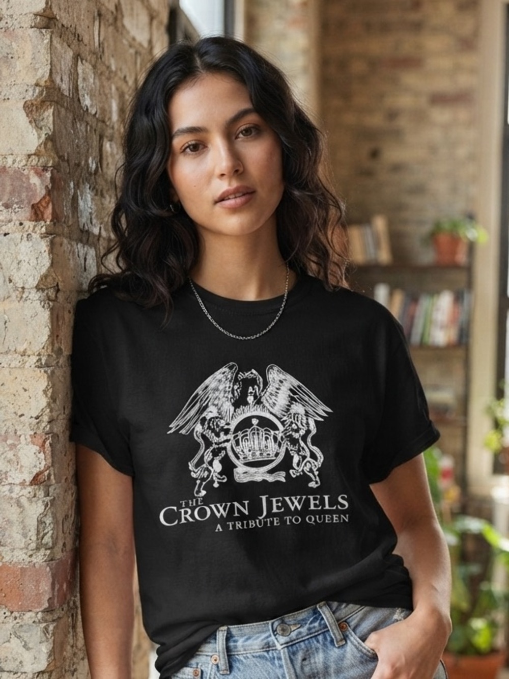The Crown Jewels Queen Tribute Band Graphic Tee S 18” p2p Black NWOT